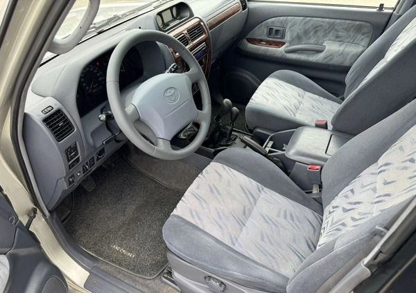 Toyota Land Cruiser cena 68500 przebieg: 205451, rok produkcji 2000 z Starachowice małe 781